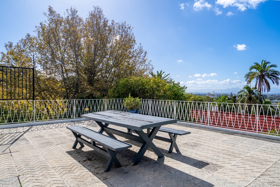 7 Bedroom Property for Sale in Rondebosch Western Cape